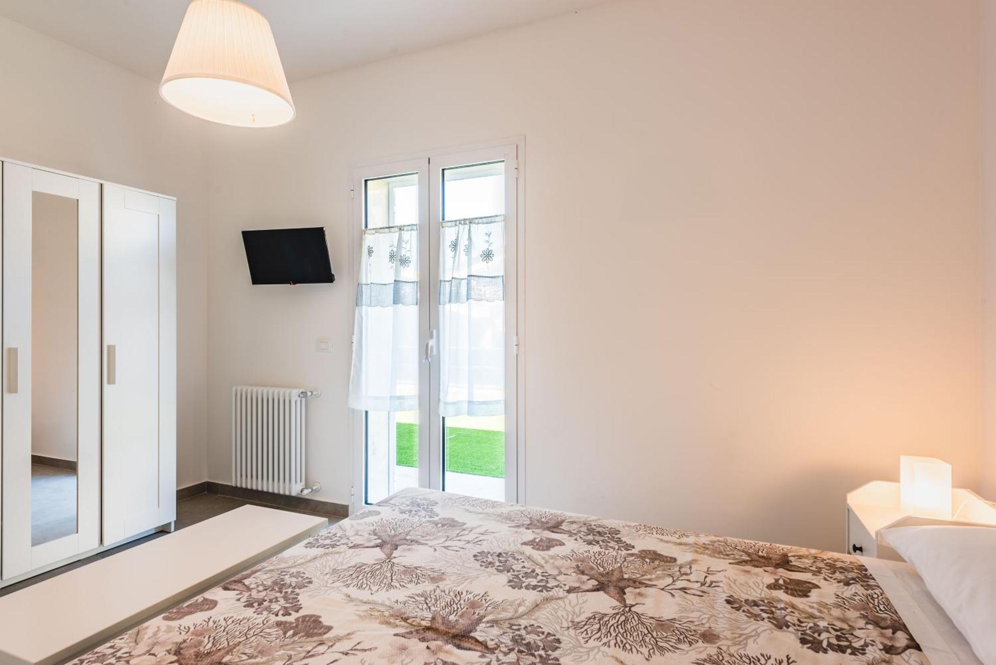 Etna Mare Apartments By Wonderful Italy Augusta Bagian luar foto