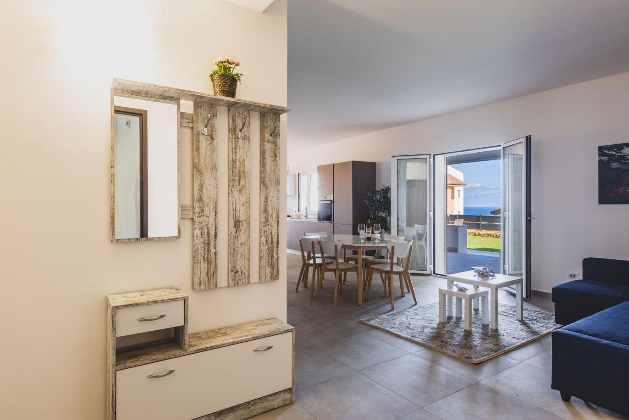Etna Mare Apartments By Wonderful Italy Augusta Bagian luar foto