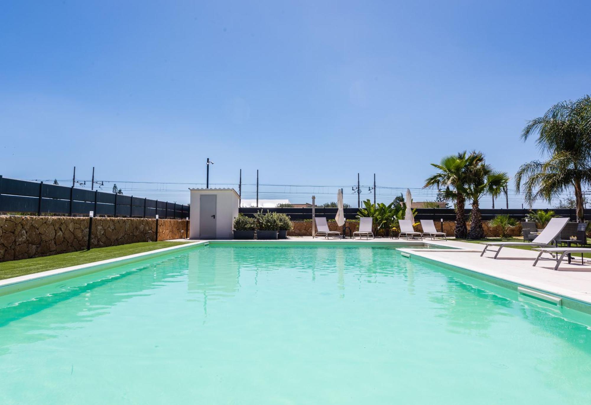 Etna Mare Apartments By Wonderful Italy Augusta Bagian luar foto