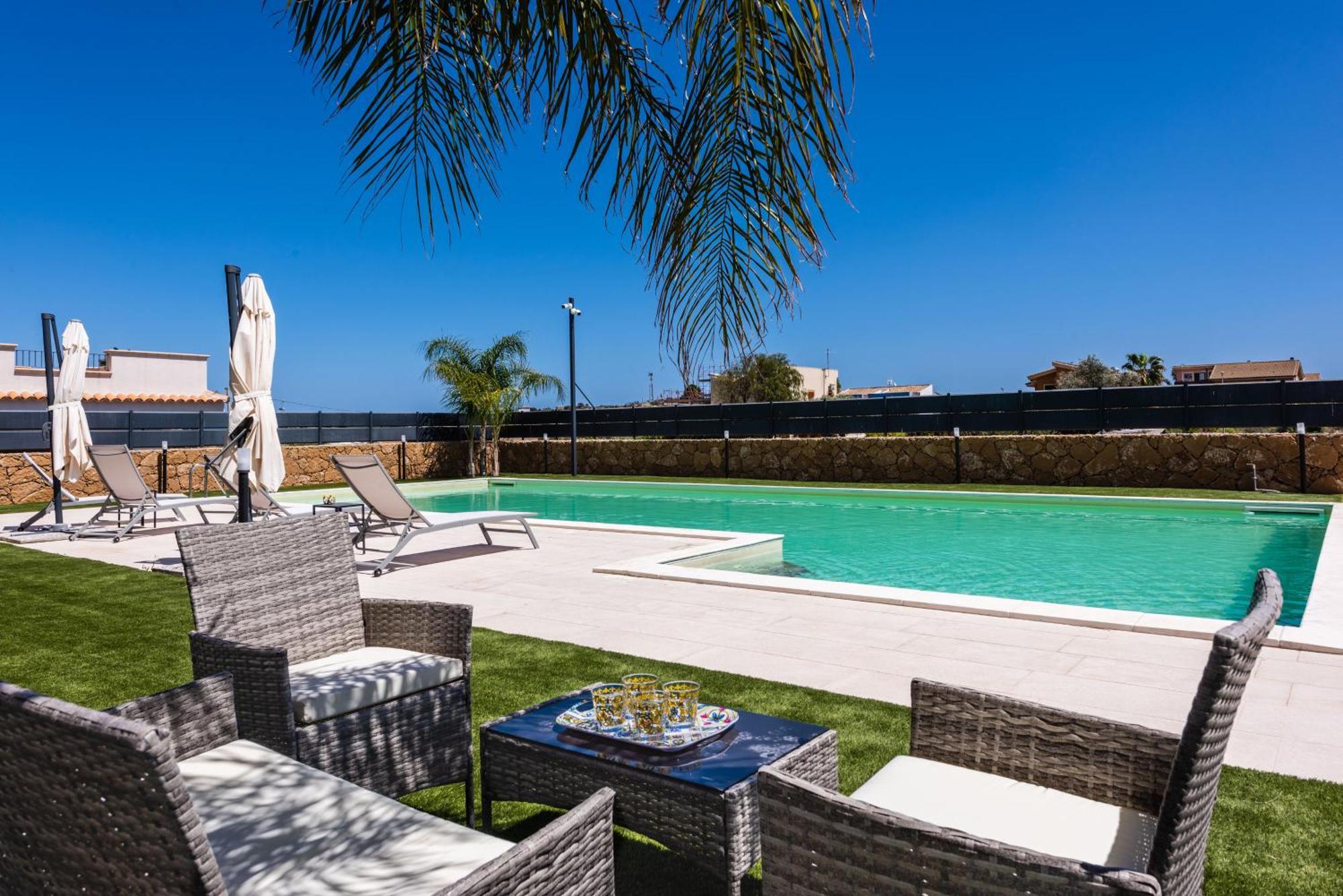 Etna Mare Apartments By Wonderful Italy Augusta Bagian luar foto
