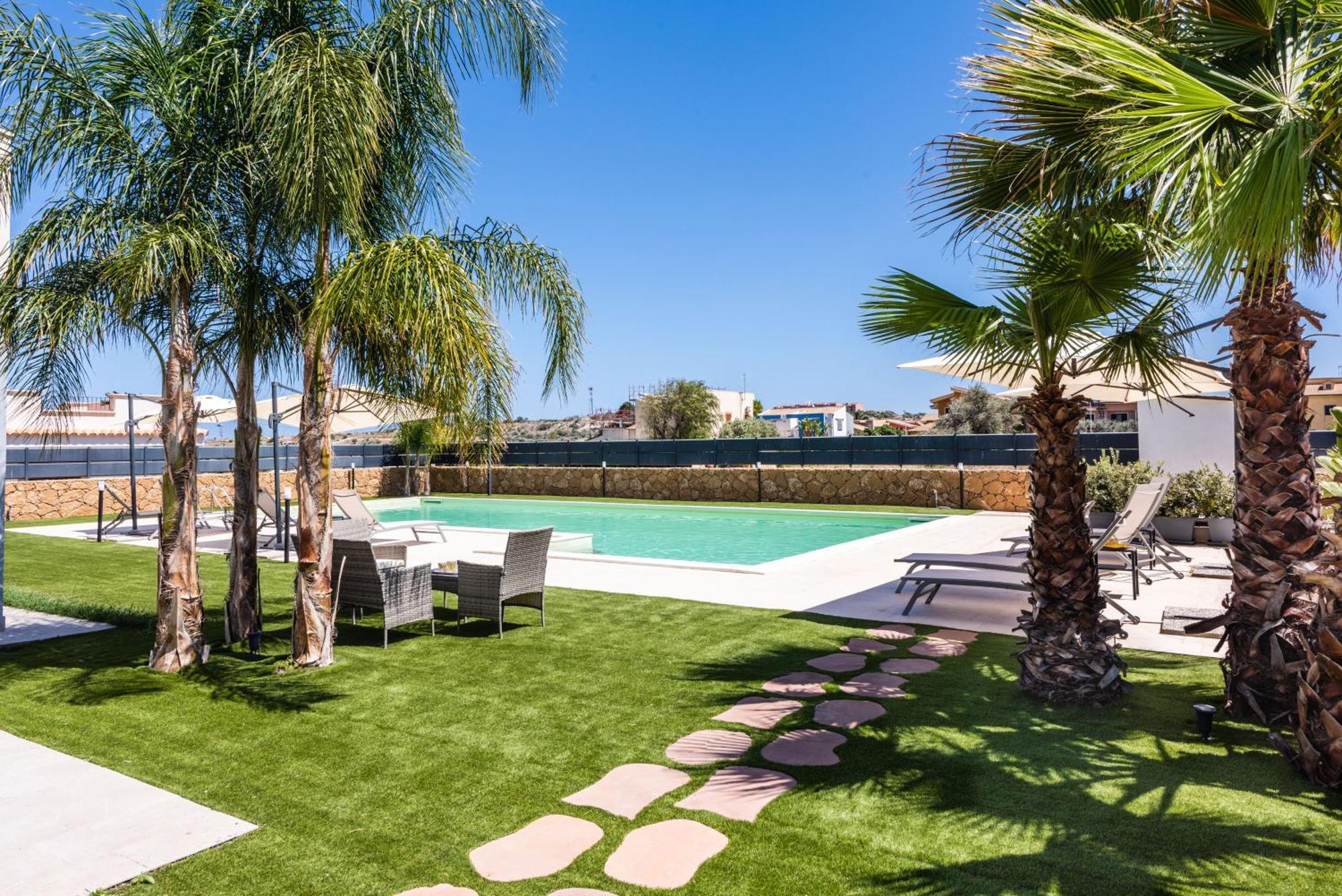Etna Mare Apartments By Wonderful Italy Augusta Bagian luar foto